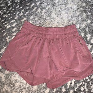 COPY - lululemon tracker shorts